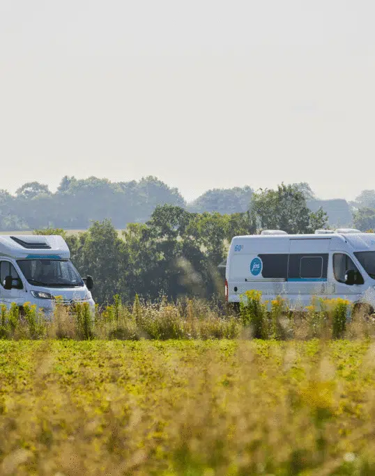 fourgon aménagé et camping car joa camp sur la route